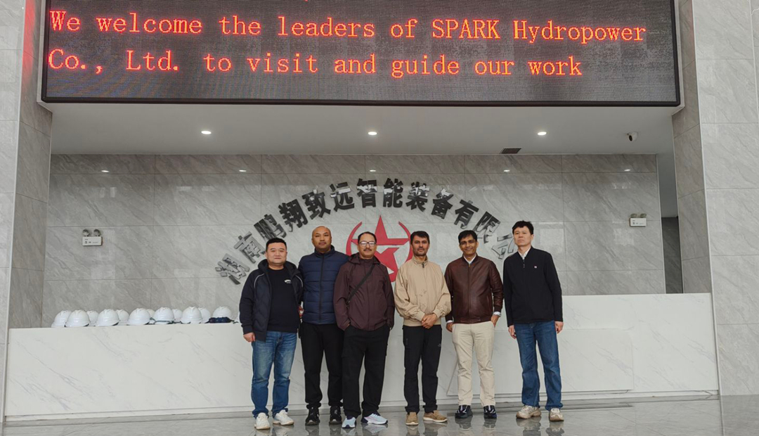  3月20日鹏翔智装来了几位特殊的“考官”