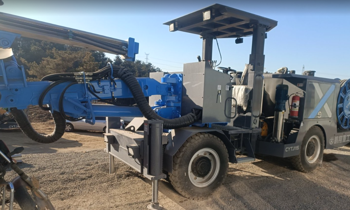 采矿台车怎么样？鹏翔智装采矿台车技术解析与应用指南