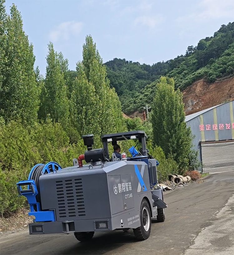 小断面凿岩台车厂家推荐，鹏翔智装凭什么成为施工队首选？